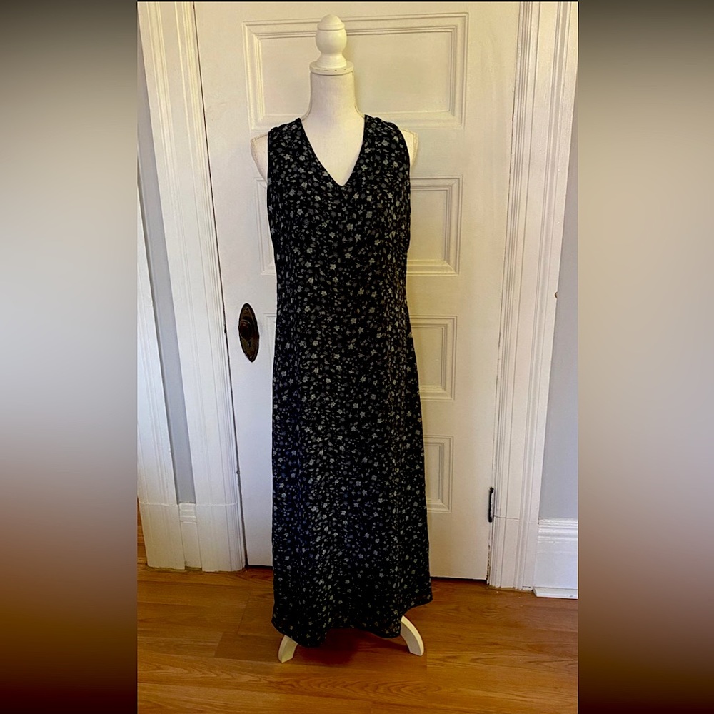 Maxi floral sleeveless dress